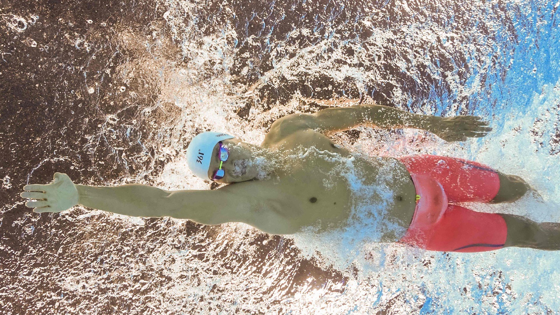 “欧足联 vs FIFA：全球俱乐部控制权之争持续升级”